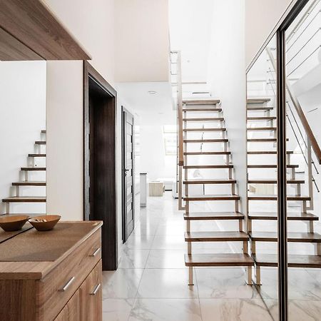 Luxurious Kaunas Basilica Apartment In Old Town By Urban Rent Eksteriør bilde
