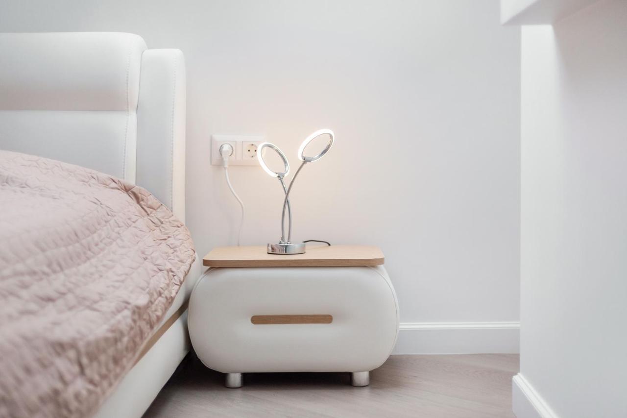 Luxurious Kaunas Basilica Apartment In Old Town By Urban Rent Eksteriør bilde