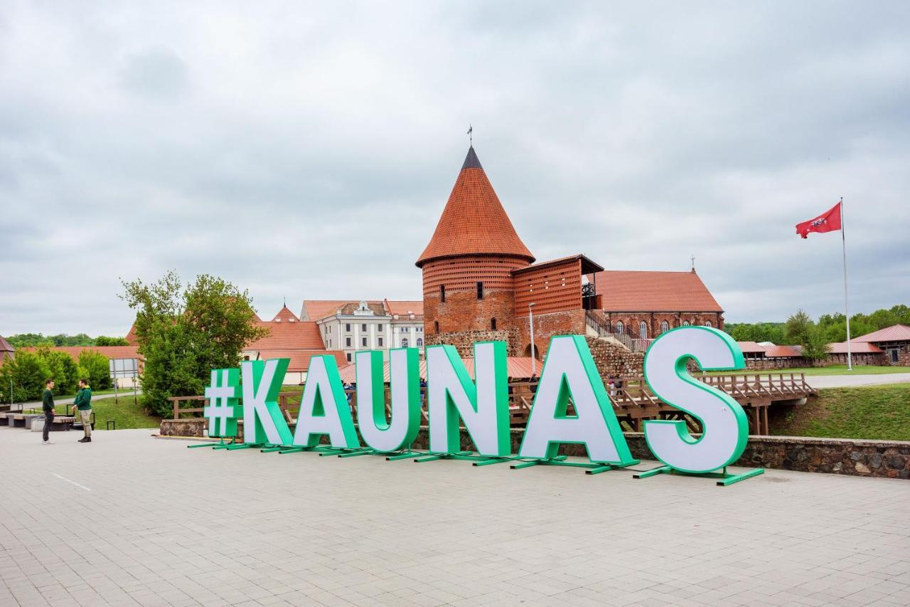Luxurious Kaunas Basilica Apartment In Old Town By Urban Rent Eksteriør bilde