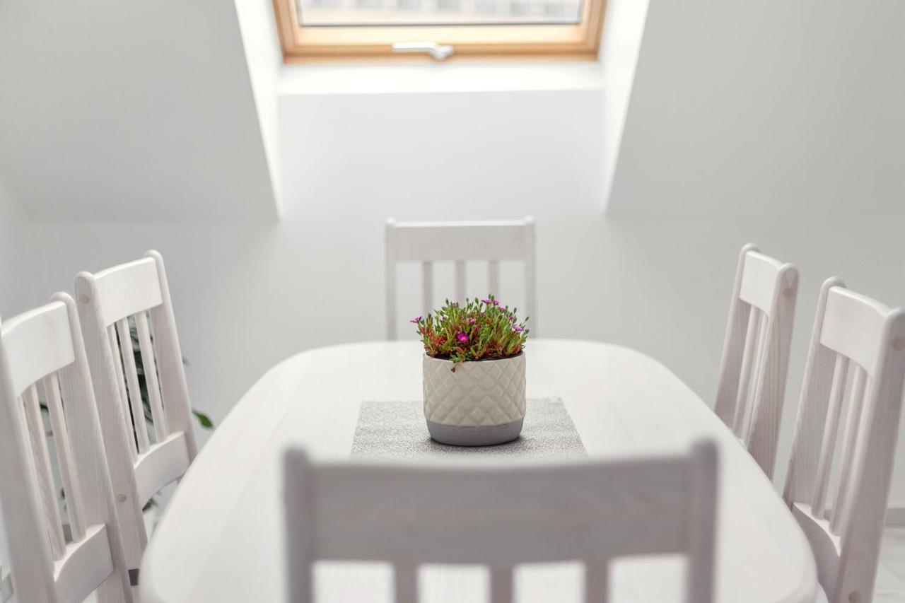 Luxurious Kaunas Basilica Apartment In Old Town By Urban Rent Eksteriør bilde