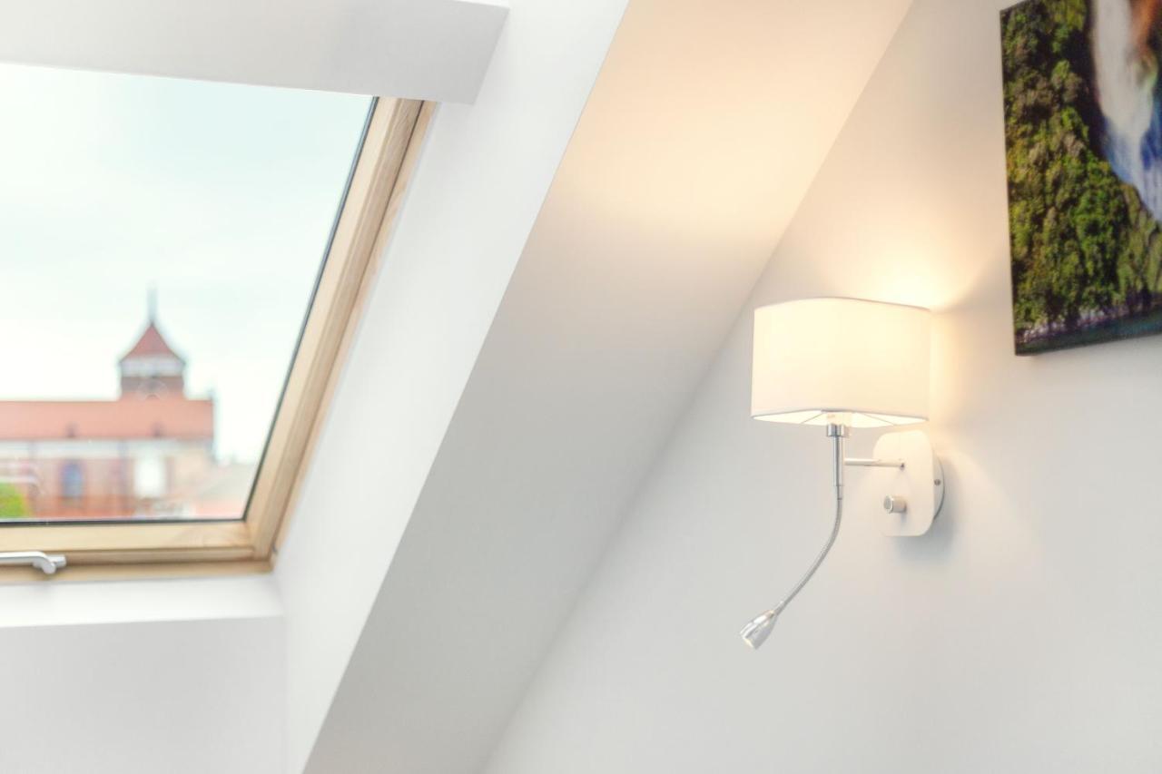 Luxurious Kaunas Basilica Apartment In Old Town By Urban Rent Eksteriør bilde