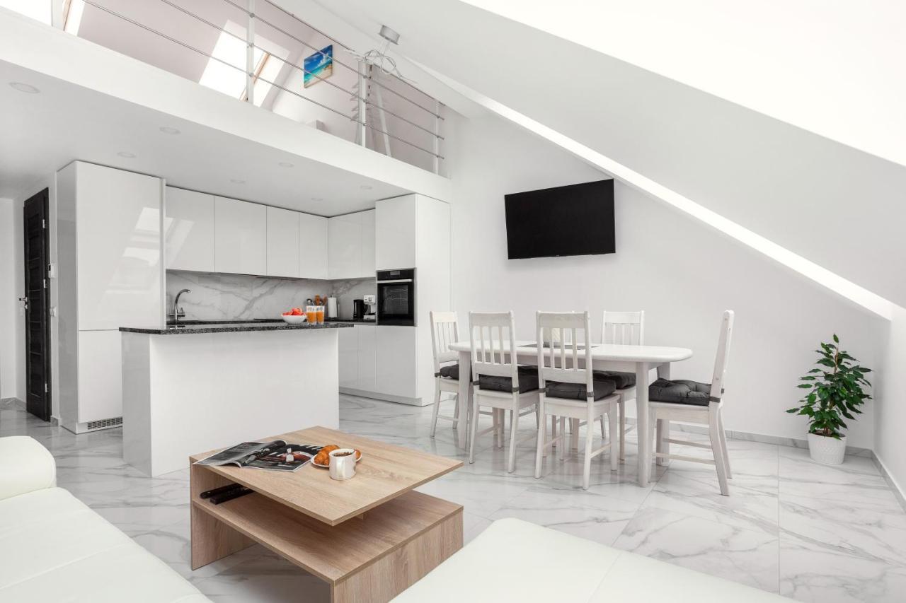 Luxurious Kaunas Basilica Apartment In Old Town By Urban Rent Eksteriør bilde